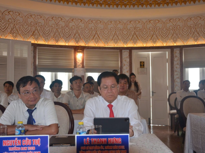 Cao su viet lao